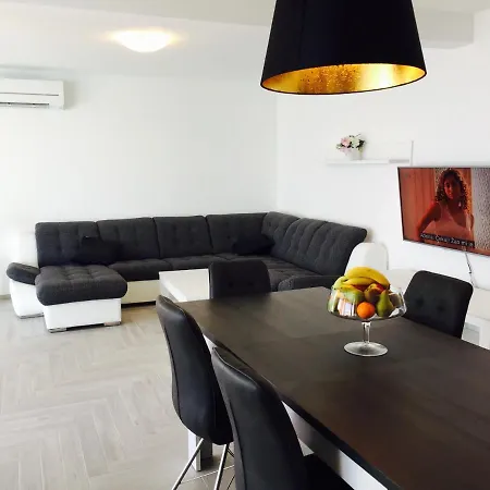 Vila Sole بودغورا